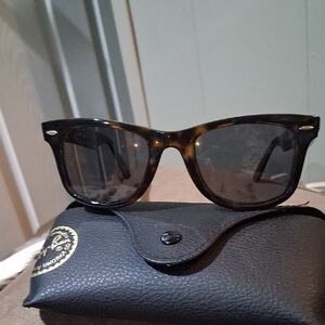 NWOT Rayban RB4340 Tortoise Shell Wayfarer Sunglasses Unisex